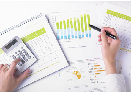 Finance contract in car dealership